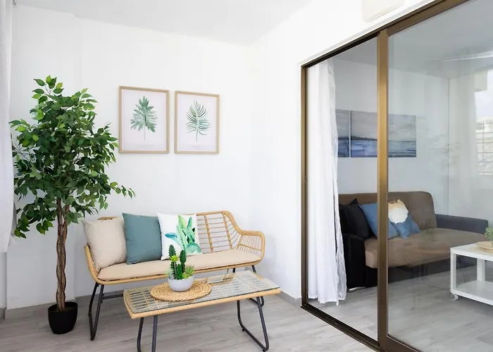 Castle Harbour Apartment