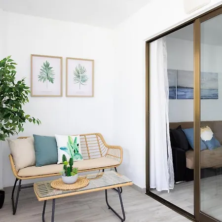 Castle Harbour Apartment